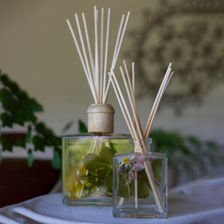 Lemon Blossom 13 oz Botanical Diffuser-13oz Botanical Diffuser 3 of 3