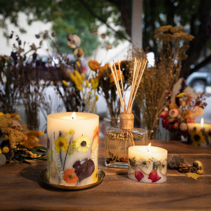 Honey Tobacco Medium Round Botanical Candle-Medium Botanical Candle 3 of 3