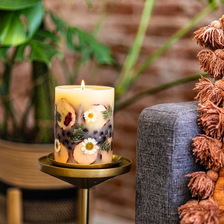 Spicy Apple Medium Round Botanical Candle 4 of 5