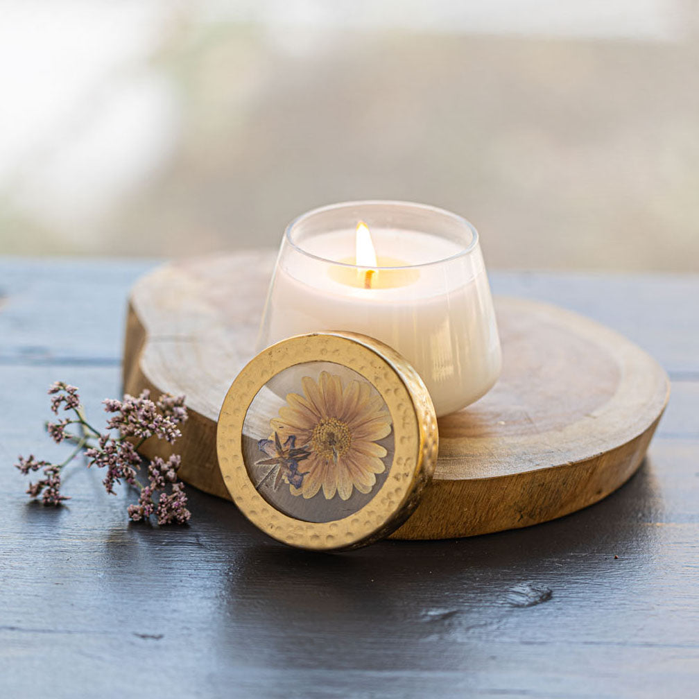 Rosy Rings Pressed Floral Candle