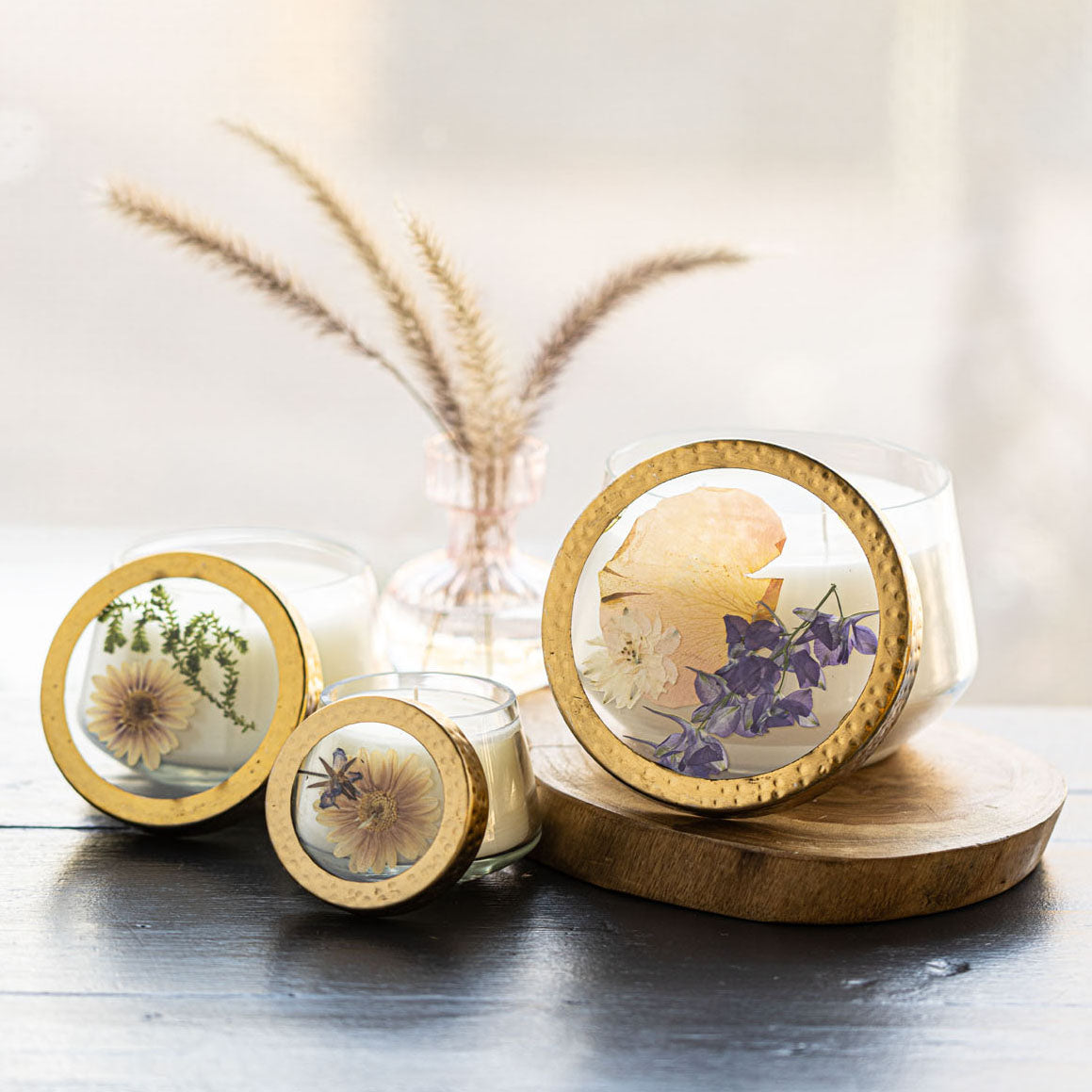Rosy Rings Pressed Floral Candle - Thumbnail 4