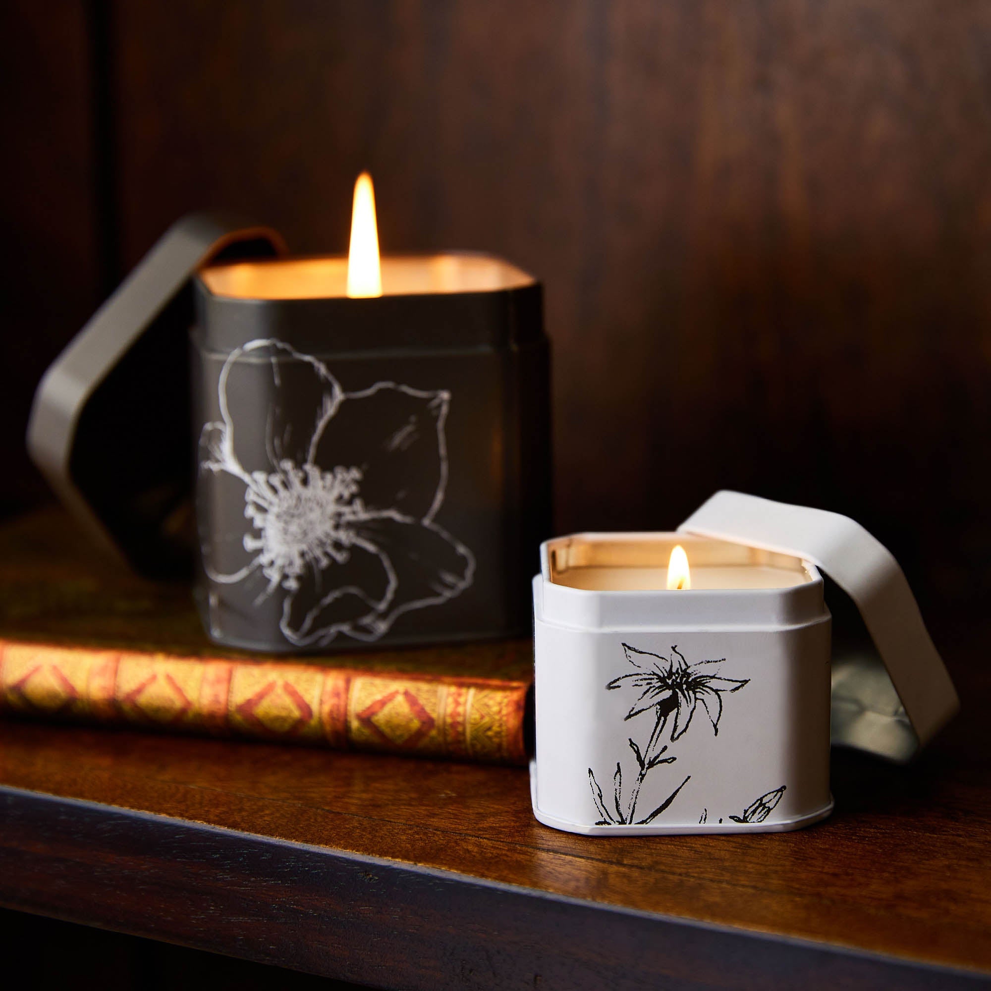Rosy Rings Accent Tin Candle - Thumbnail 5