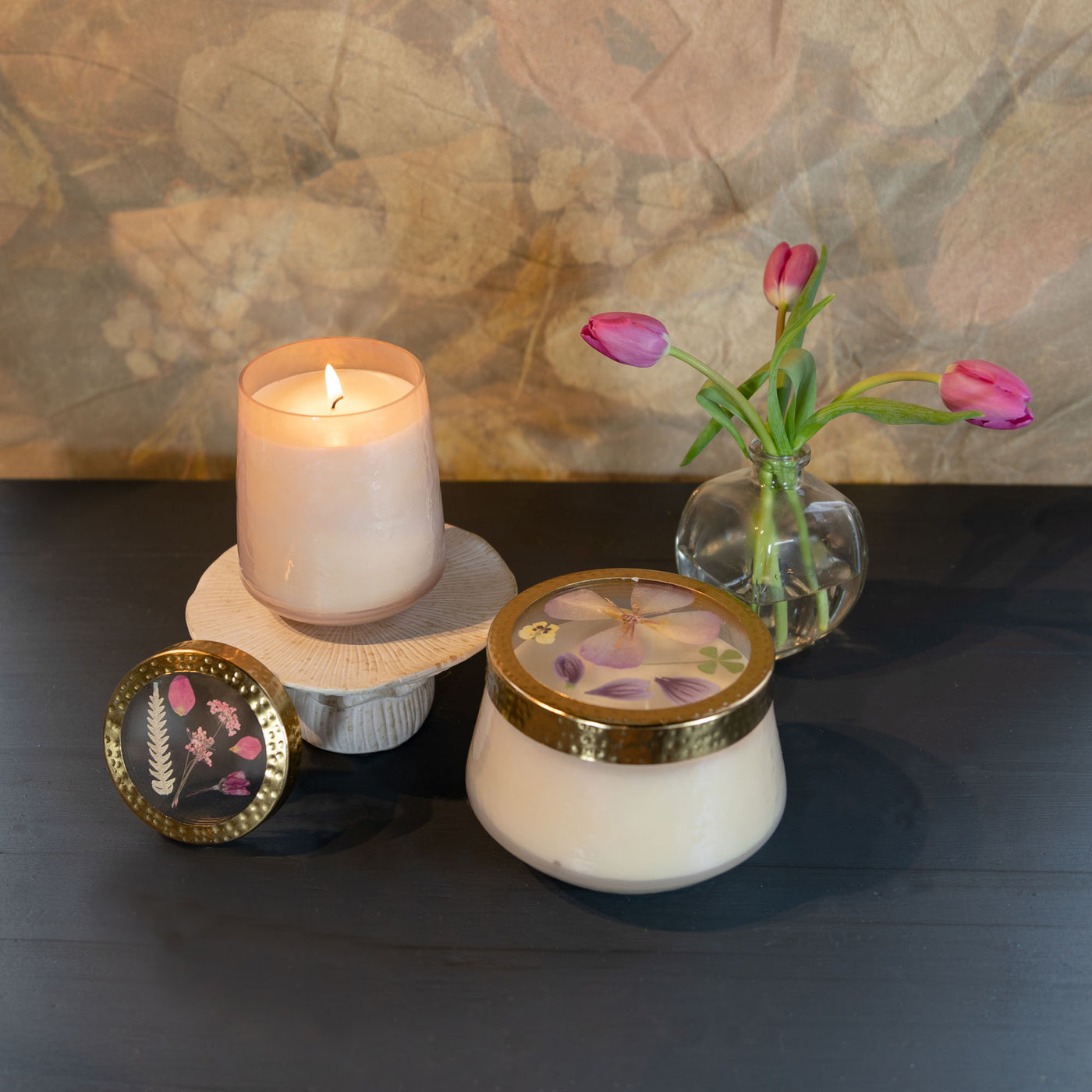 Palo Santo & Rosewood Medium Pressed Floral Candle