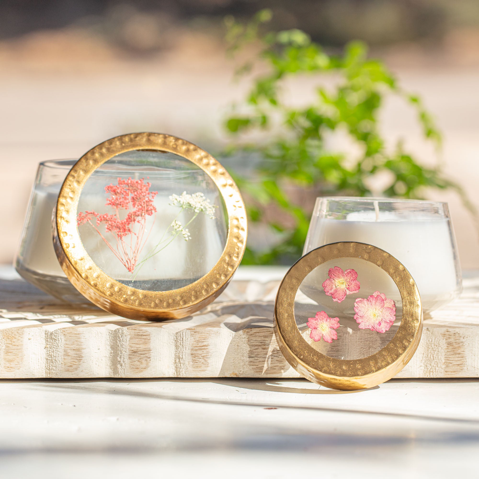 Rosy Rings Accent Pressed Floral Candle - Thumbnail 3